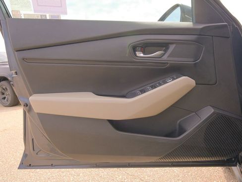 Used 2024 Honda Accord EX image 23