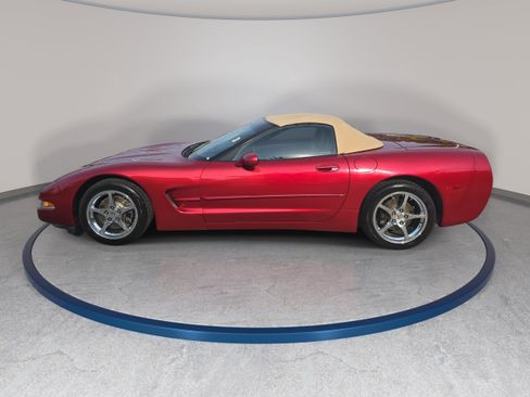 Used 2004 Chevrolet Corvette Convertible w/ Preferred Equipment Group RWD image 8