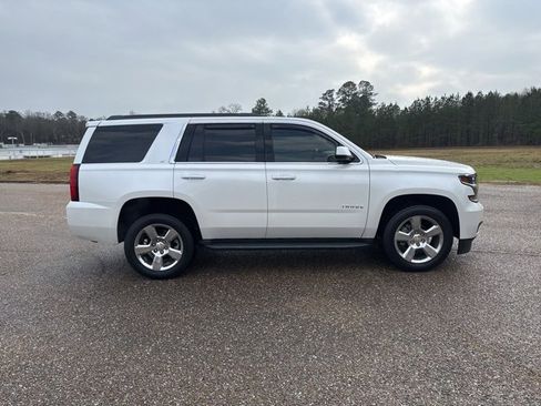 Used 2017 Chevrolet Tahoe LT image 7