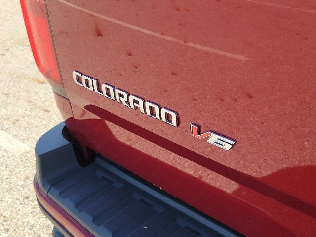 Used 2019 Chevrolet Colorado Z71 AWD/4WD image 31