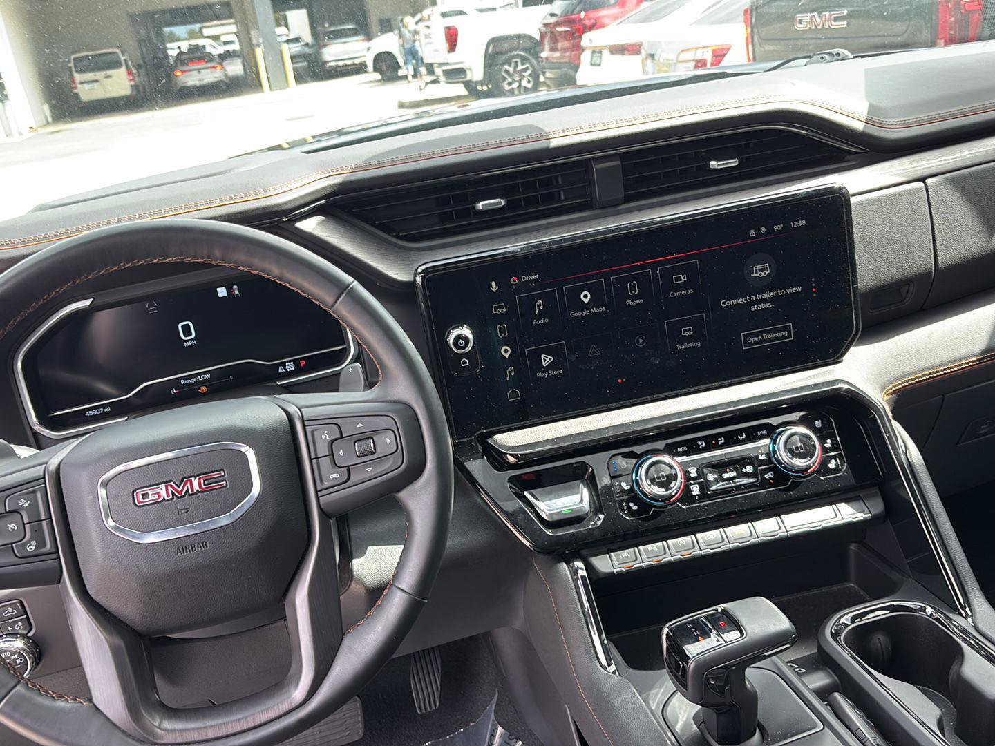 Used 2023 GMC Sierra 1500 AT4 w/ AT4 Premium Package AWD/4WD image 17