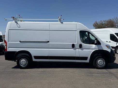 Used 2025 RAM ProMaster 2500 FWD image 8