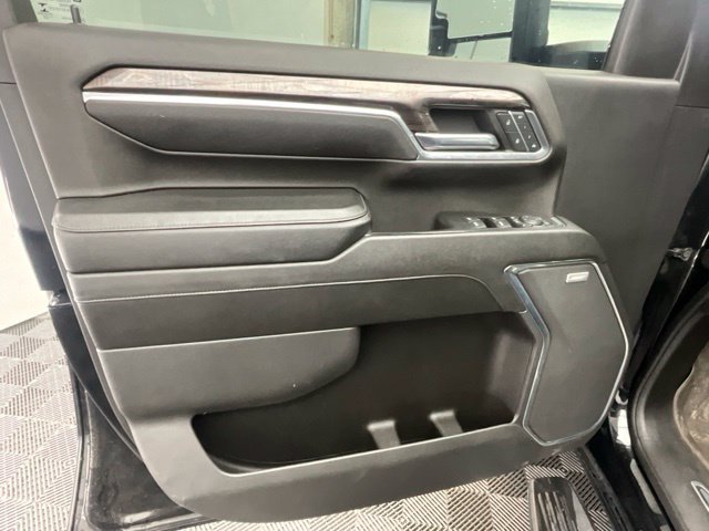 Used 2024 Chevrolet Silverado 3500 LTZ w/ LTZ Plus Package AWD/4WD image 16