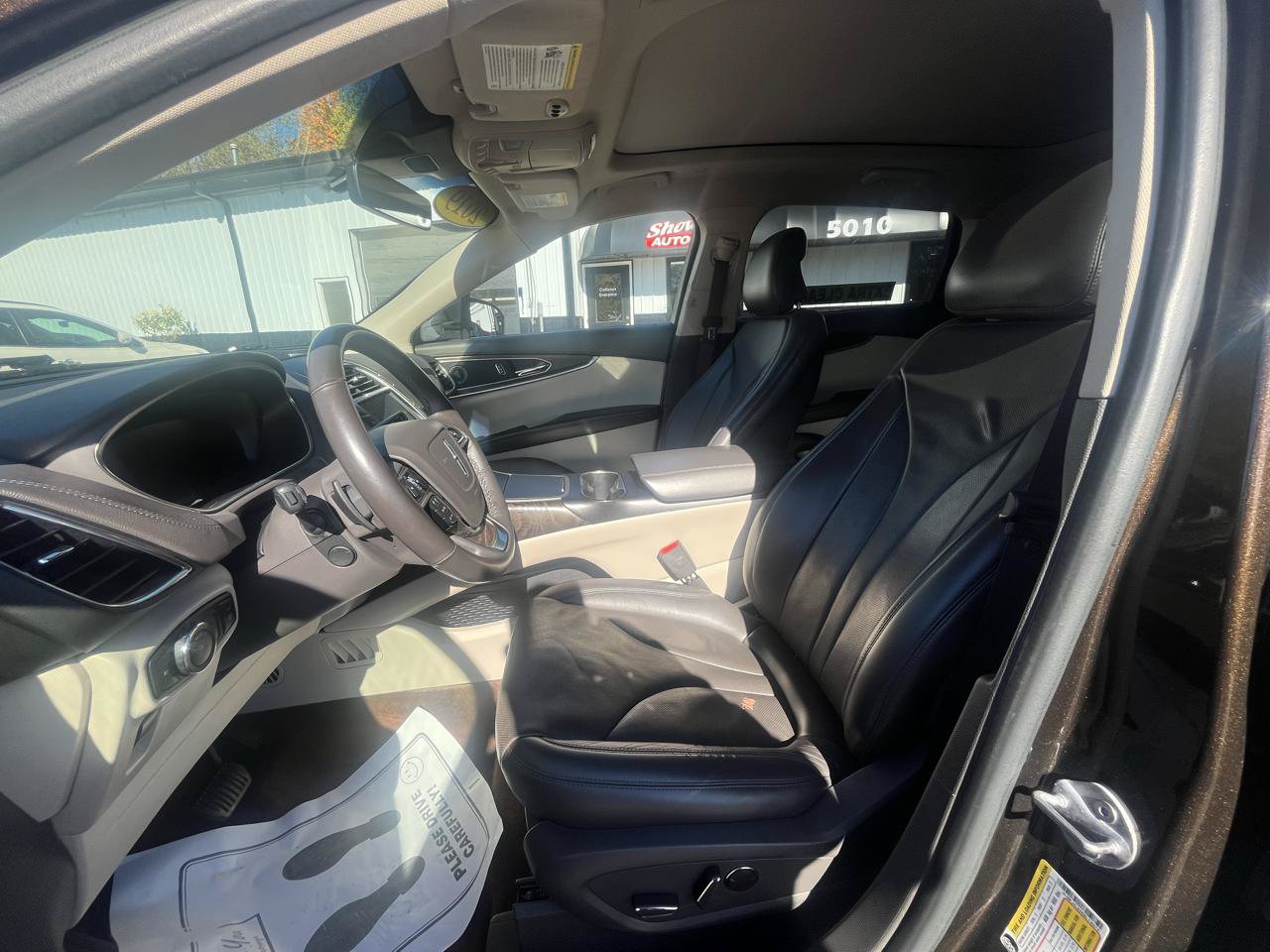 Used 2019 Lincoln Nautilus Reserve AWD/4WD image 11