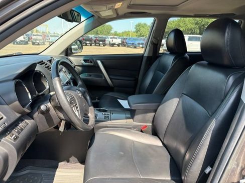 Used 2013 Toyota Highlander SE AWD/4WD image 14