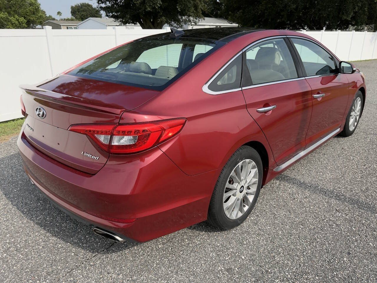 Used 2015 Hyundai Sonata Limited w/ Option Group 06 FWD image 5