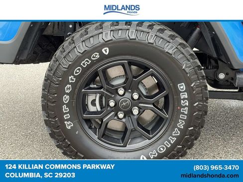 Used 2024 Jeep Gladiator Sport AWD/4WD image 7