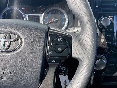 Used 2018 Toyota 4Runner TRD Off-Road image 24