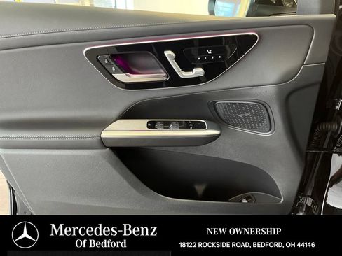 Used 2026 Mercedes-Benz GLC 300 4MATIC image 11