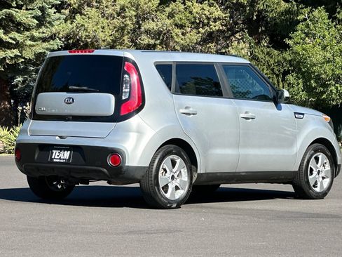 Used 2019 Kia Soul FWD image 4