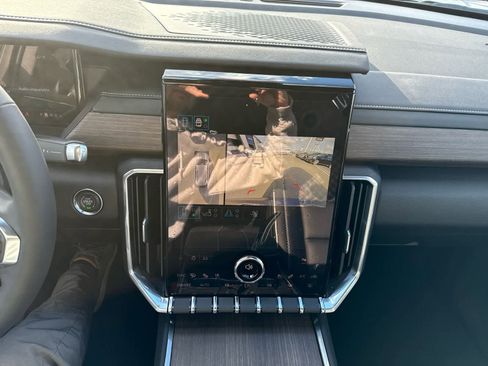 New 2026 GMC Acadia Denali w/ Super Cruise Package image 21