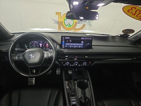 Used 2023 Honda Accord Sport image 13