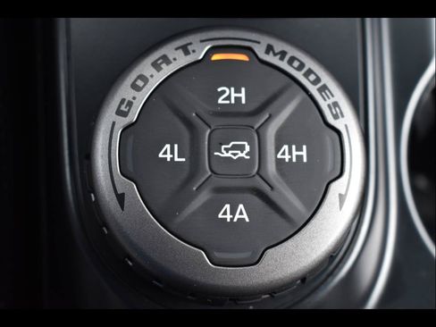 Used 2024 Ford Bronco Black Diamond w/ Sasquatch Package AWD/4WD image 5