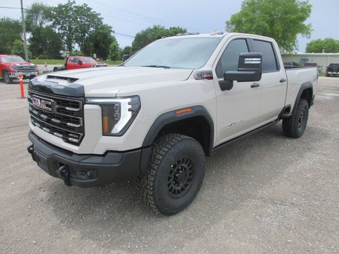 New 2026 GMC Sierra 2500 AT4X w/ AT4X AEV Edition AWD/4WD image 11