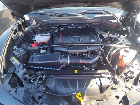 Used 2024 Alfa Romeo Stelvio Veloce image 5