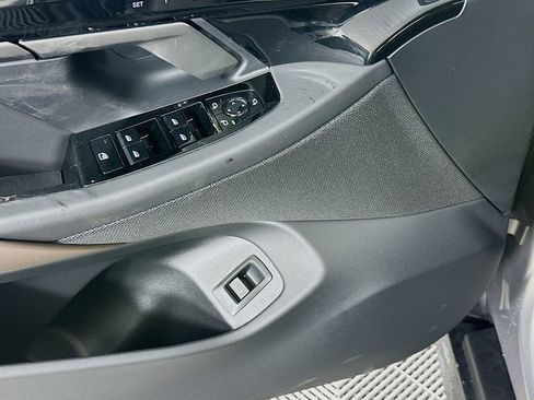 New 2026 BMW 530i xDrive image 25