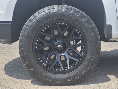 Used 2025 Chevrolet Silverado 1500 Custom Trail Boss AWD/4WD image 7