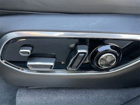 Used 2022 Jeep Grand Cherokee Summit image 12