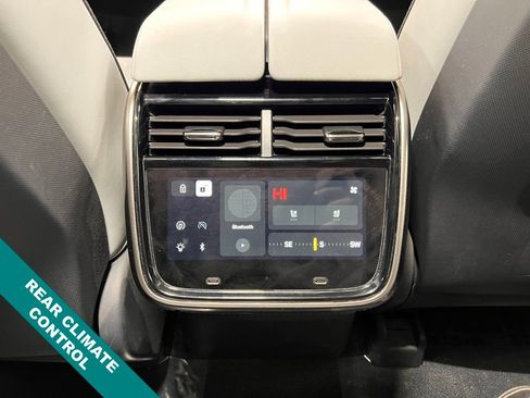 Used 2022 Rivian R1T Adventure image 12