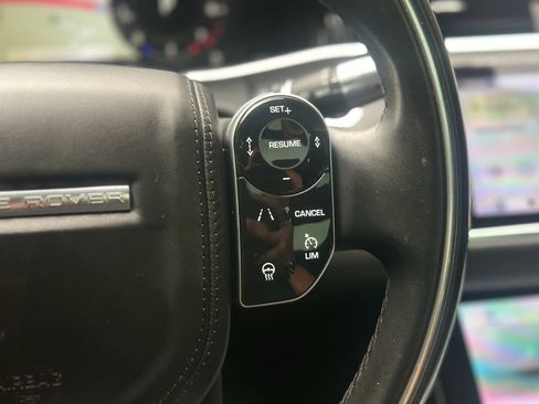 Used 2020 Land Rover Range Rover Evoque SE AWD/4WD image 13
