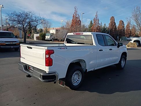 New 2026 Chevrolet Silverado 1500 W/T image 11