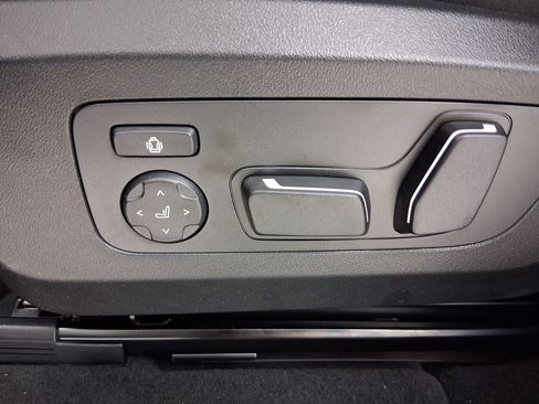 New 2026 BMW X3 xDrive30 w/ Convenience Package image 11