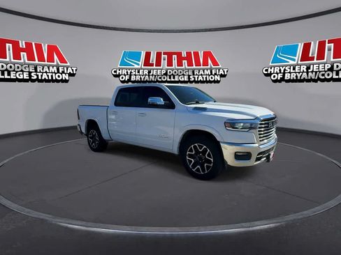 Used 2025 RAM 1500 Laramie AWD/4WD image 2