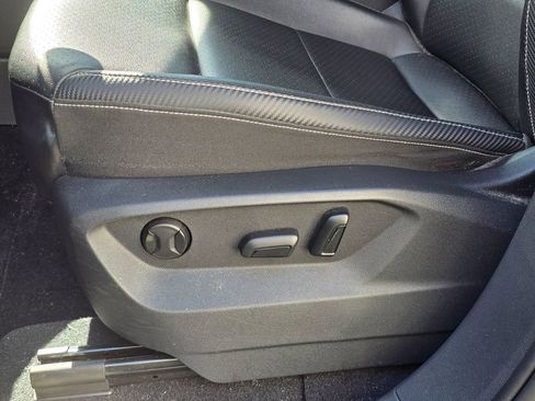 Used 2023 Volkswagen Atlas Cross Sport SE image 13