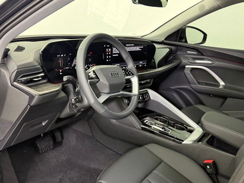 New 2025 Audi Q5 Premium Plus image 4