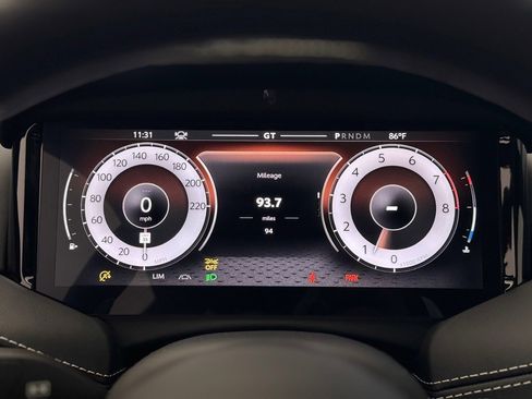 Used 2025 Aston Martin DB12 image 20