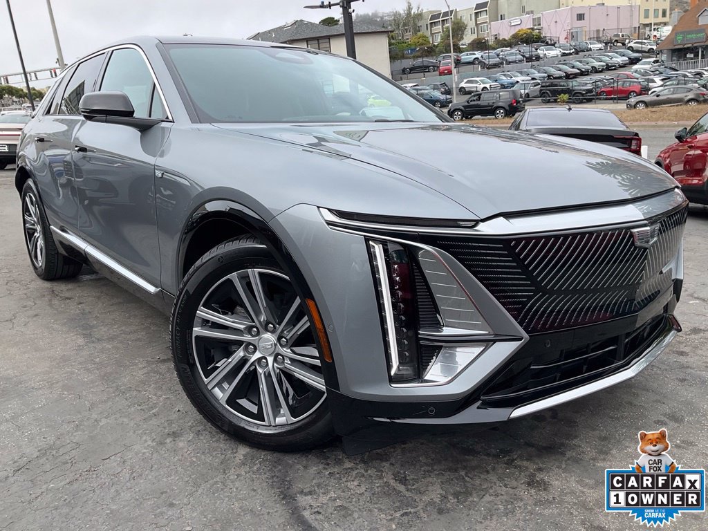 Used 2024 Cadillac Lyriq Luxury AWD/4WD image 1