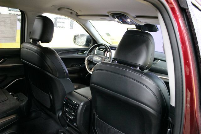 Used 2021 Jeep Grand Cherokee L Limited AWD/4WD image 10