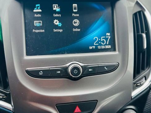 Used 2018 Chevrolet Cruze LT w/ LT Fleet Convenience Package image 17