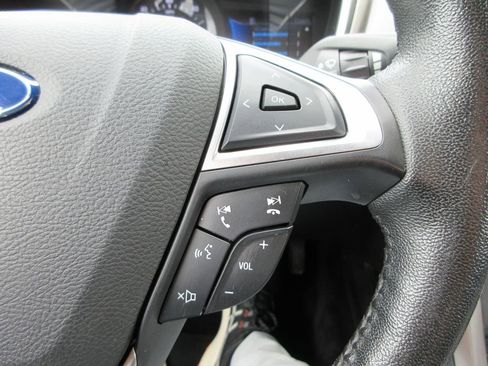 Used 2017 Ford Fusion Energi SE FWD image 26