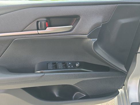 Used 2025 Toyota Camry LE FWD image 15