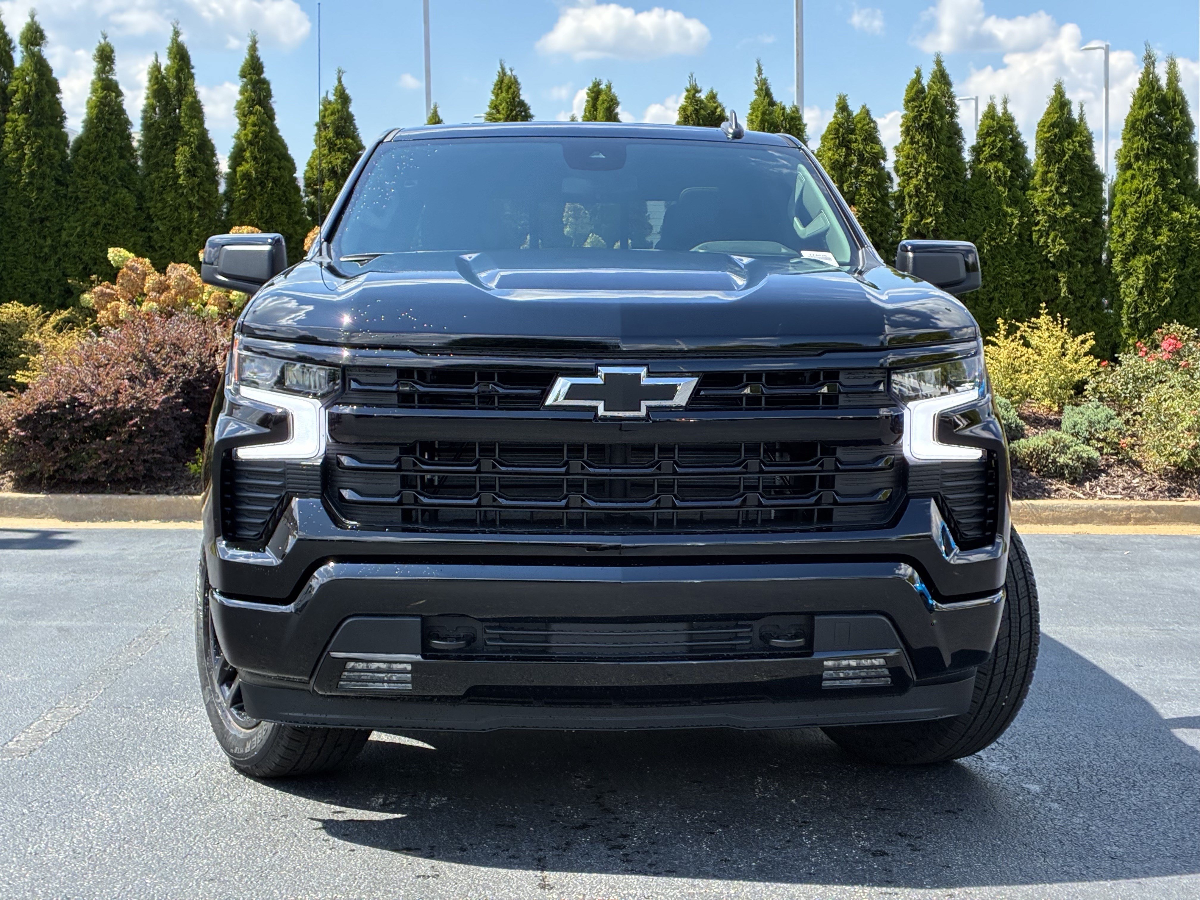 New 2026 Chevrolet Silverado 1500 RST w/ Dark Appearance Package AWD/4WD image 5