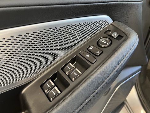 Used 2023 Acura MDX SH-AWD image 32