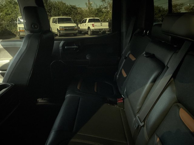 Used 2021 GMC Sierra 1500 AT4 AWD/4WD image 6