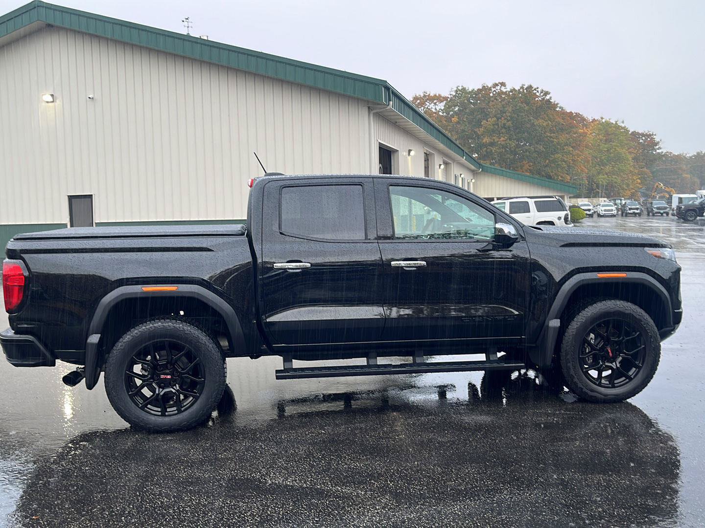 Used 2026 GMC Canyon Denali w/ LPO, Denali Black Edition AWD/4WD image 6