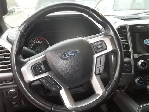 Used 2020 Ford F150 Platinum w/ Equipment Group 701A Luxury AWD/4WD image 6