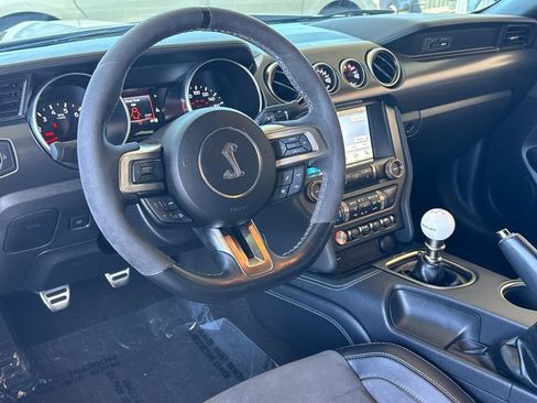 Used 2019 Ford Mustang Shelby GT350 w/ Technology Package RWD image 12