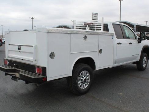 New 2026 GMC Sierra 2500 Pro w/ Convenience Package image 3