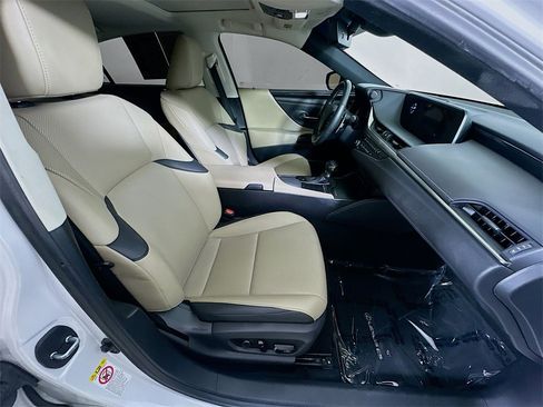 Used 2019 Lexus ES 350 image 12