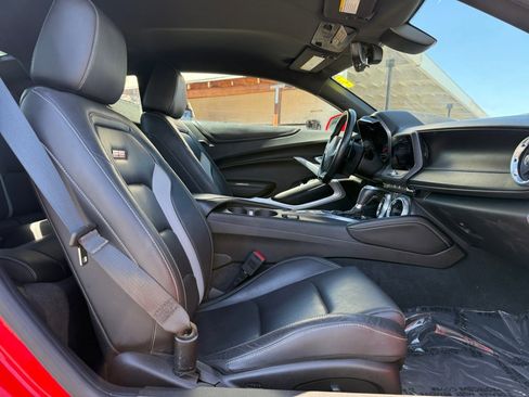 Used 2019 Chevrolet Camaro SS image 19