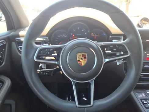 Used 2021 Porsche Macan AWD/4WD image 12