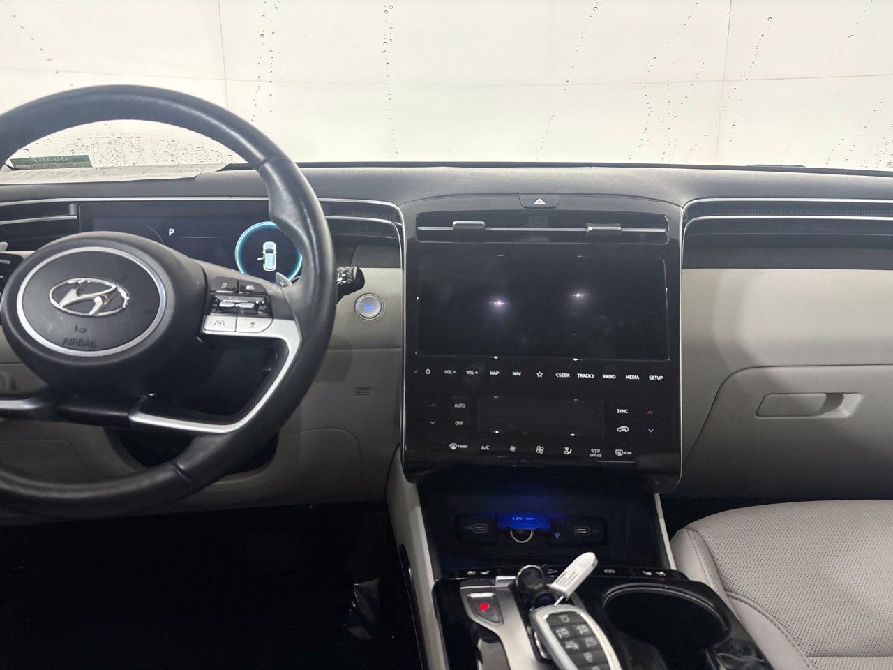Used 2023 Hyundai Tucson Limited w/ Winter Package FWD image 27