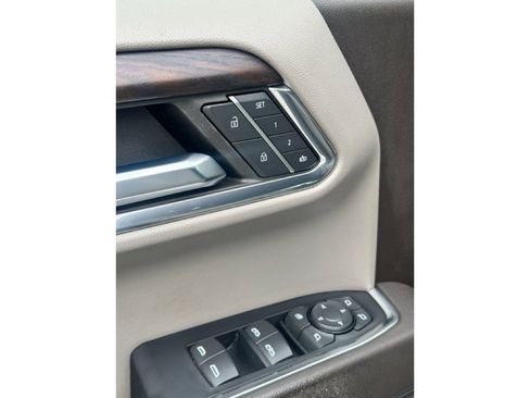 Used 2024 GMC Sierra 1500 SLT w/ SLT Premium Plus Package image 8