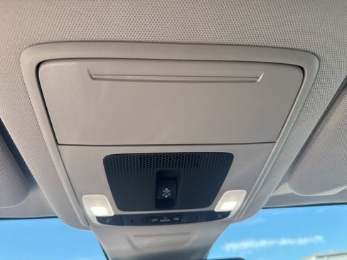 Used 2026 Honda CR-V EX-L image 19