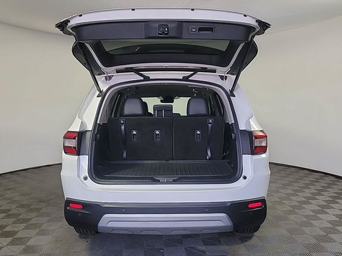 Certified 2025 Honda Pilot EX-L image 6
