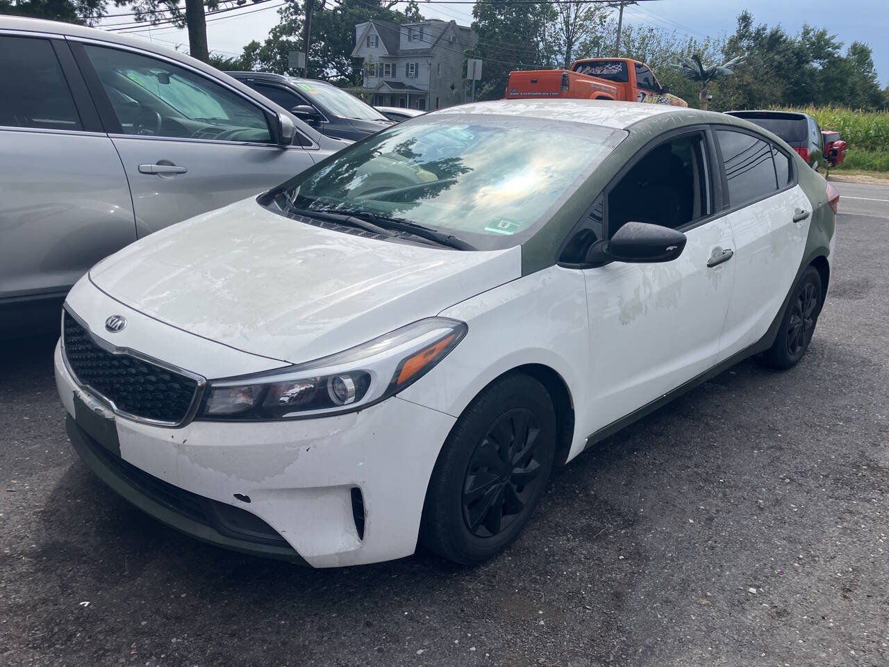 Used 2017 Kia Forte LX FWD image 1